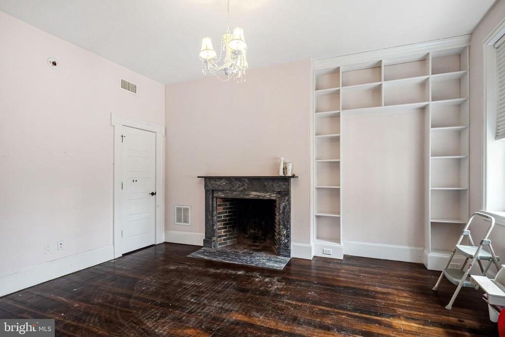 334 SPRUCE STREET