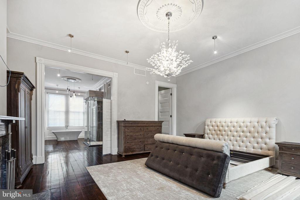 334 SPRUCE STREET