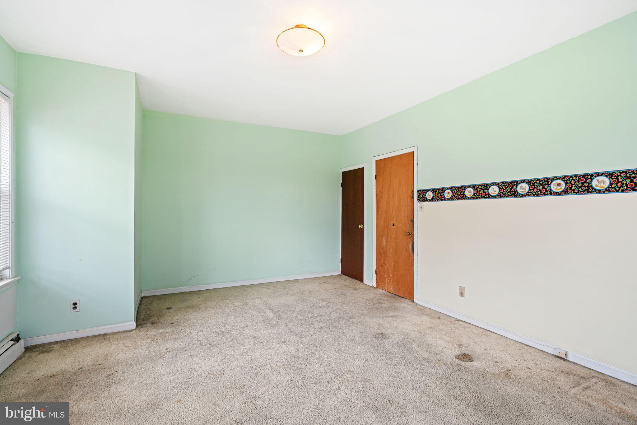 6452 LANSDOWNE AVENUE