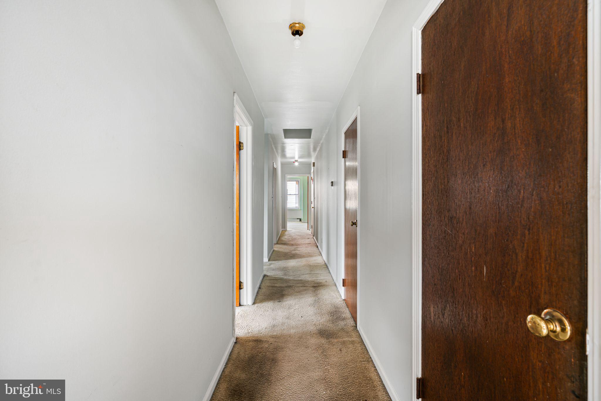 6452 LANSDOWNE AVENUE