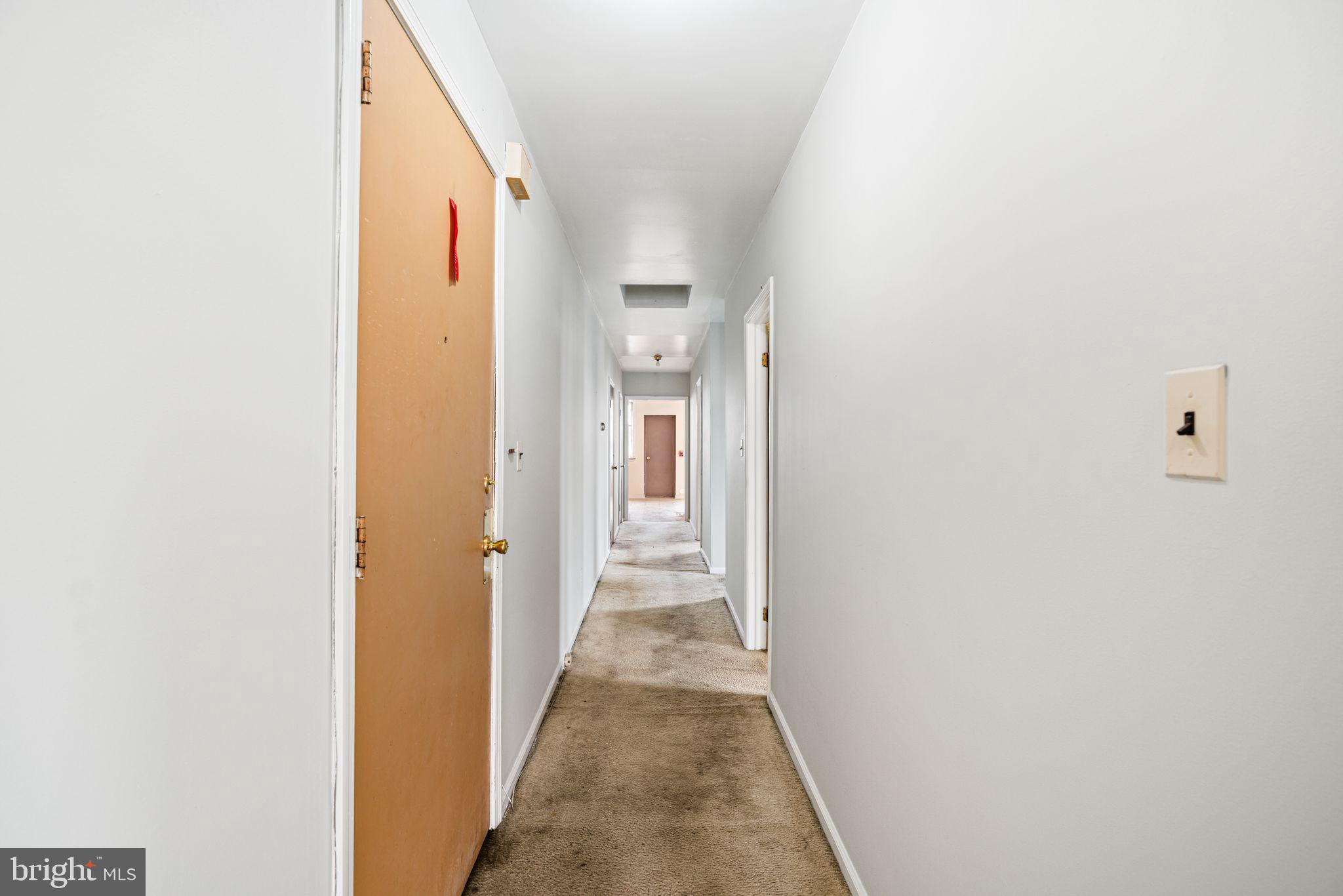 6452 LANSDOWNE AVENUE