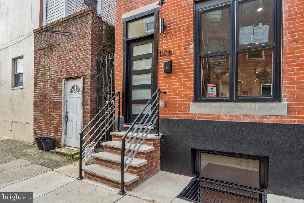 1106 TITAN STREET