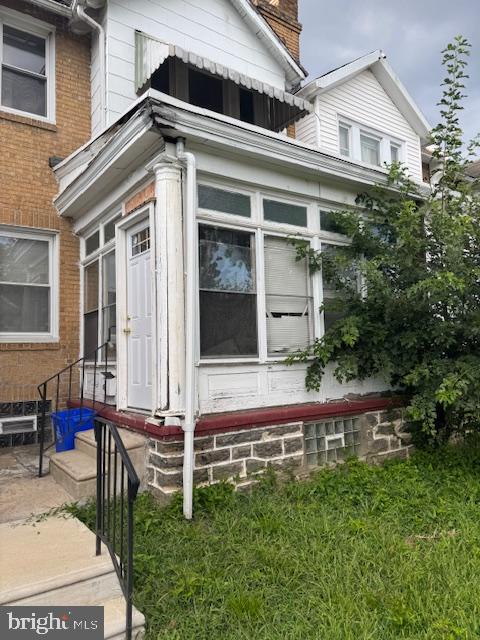 911 E PRICE STREET