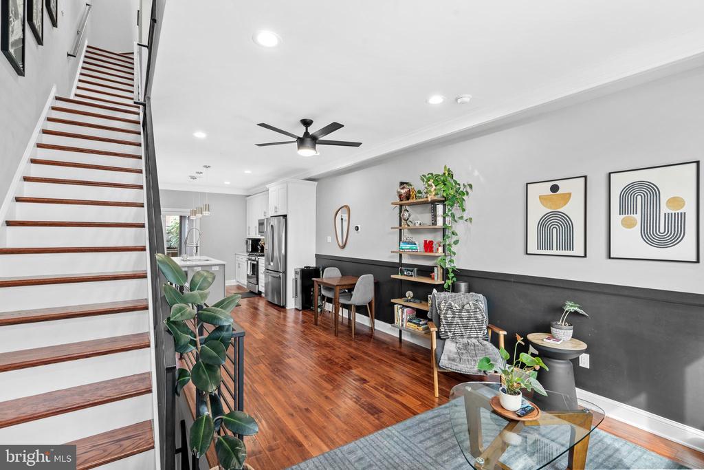 607 MERCY STREET