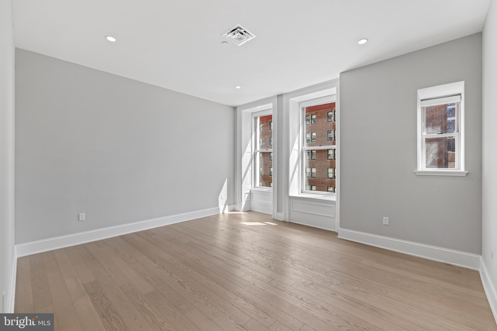 200 S BROAD STREET 201