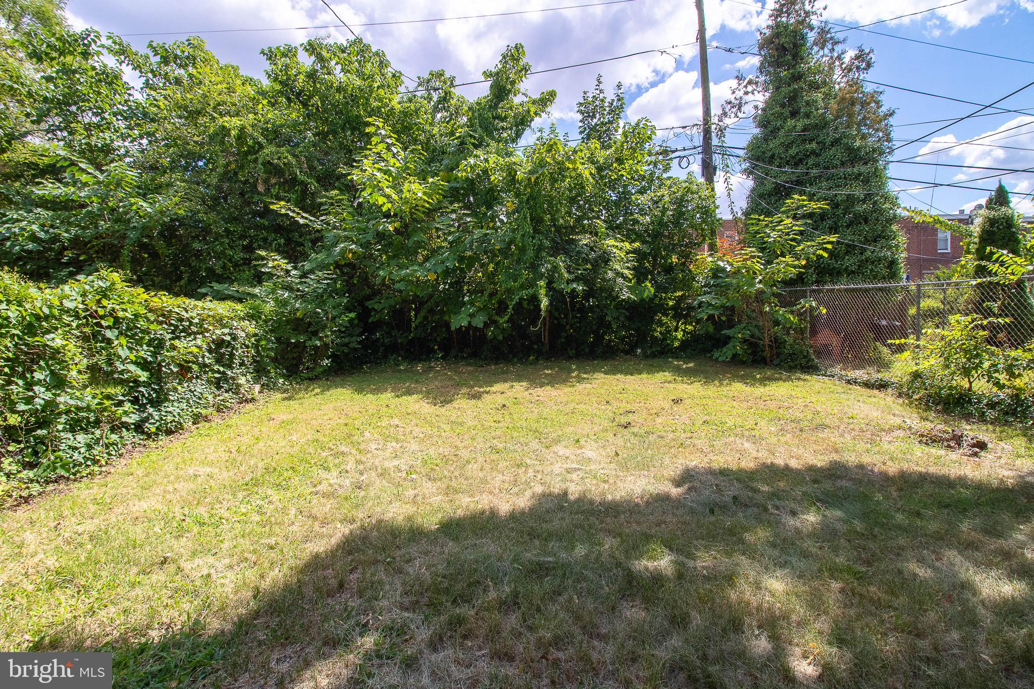 5920 WOODBINE AVENUE