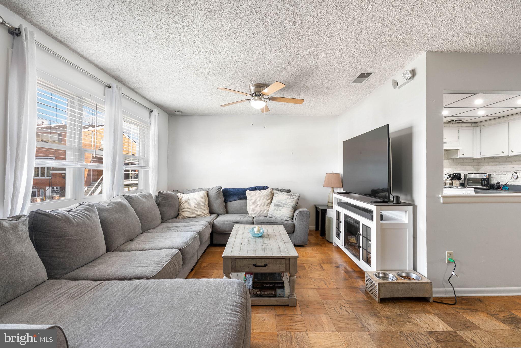 7352 MEADOWLARK PLACE