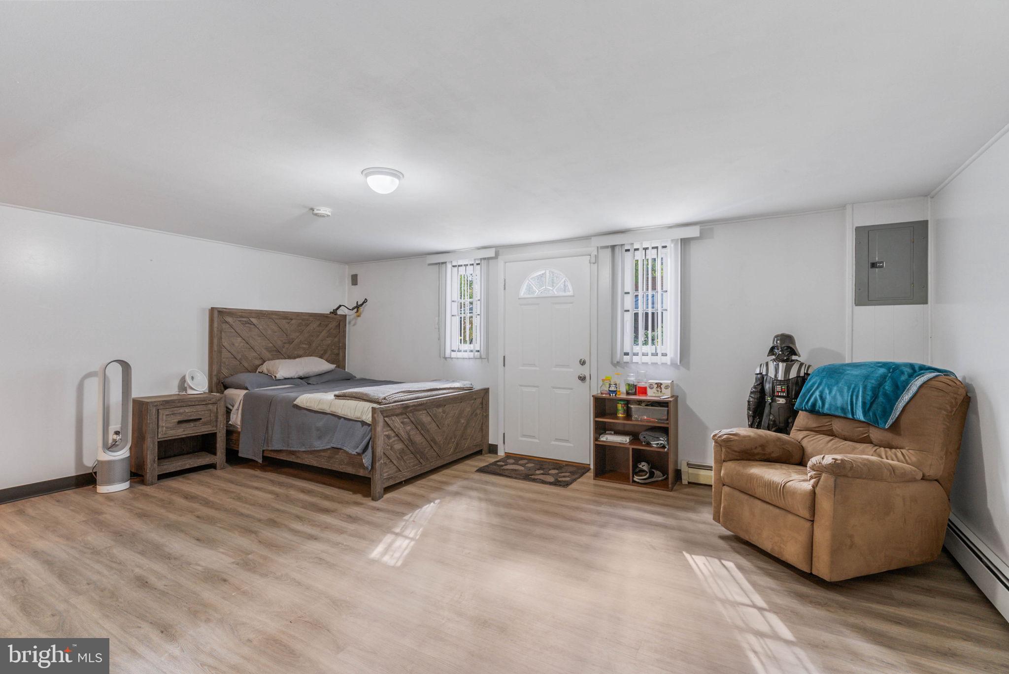 7352 MEADOWLARK PLACE