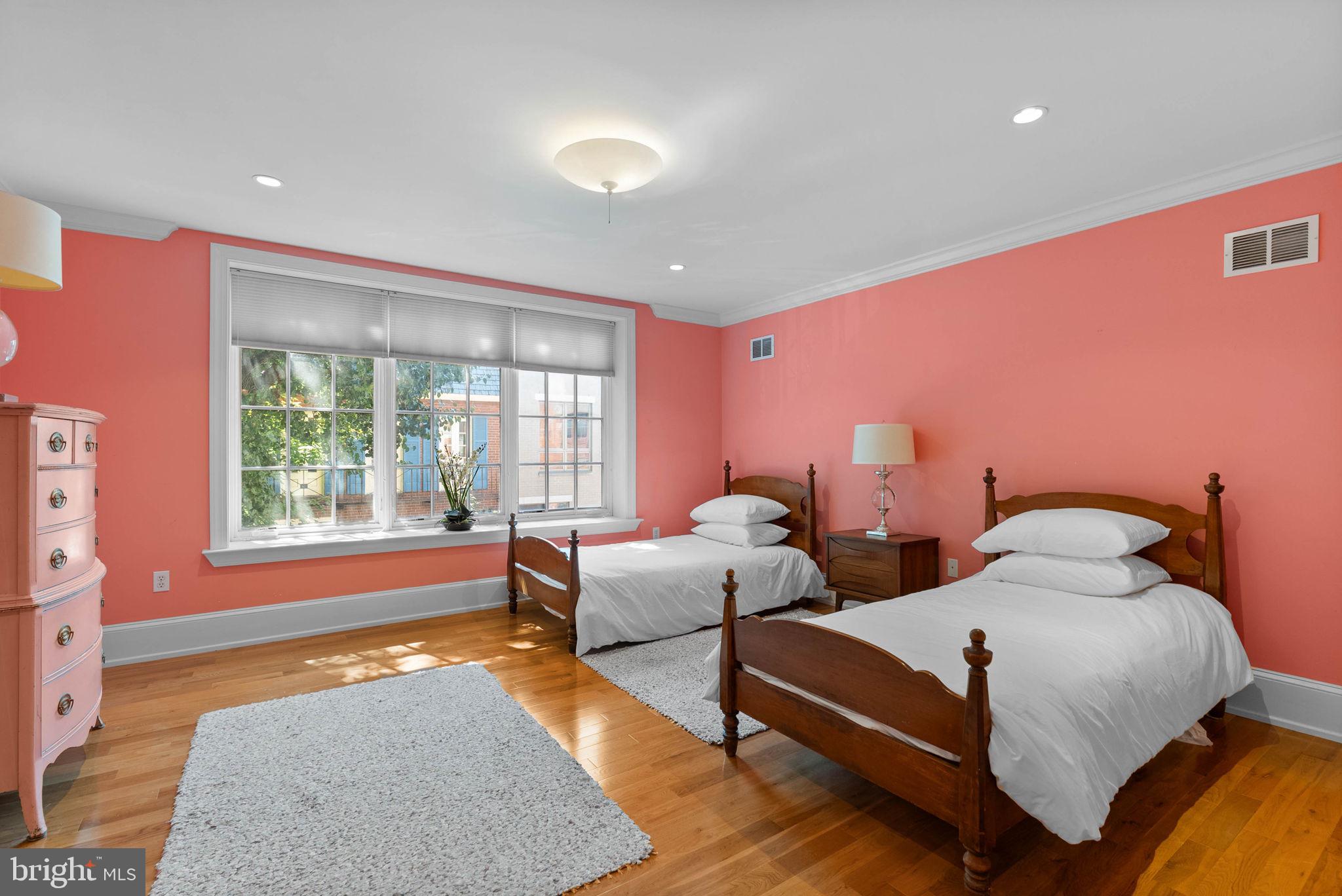 2019 RITTENHOUSE SQUARE