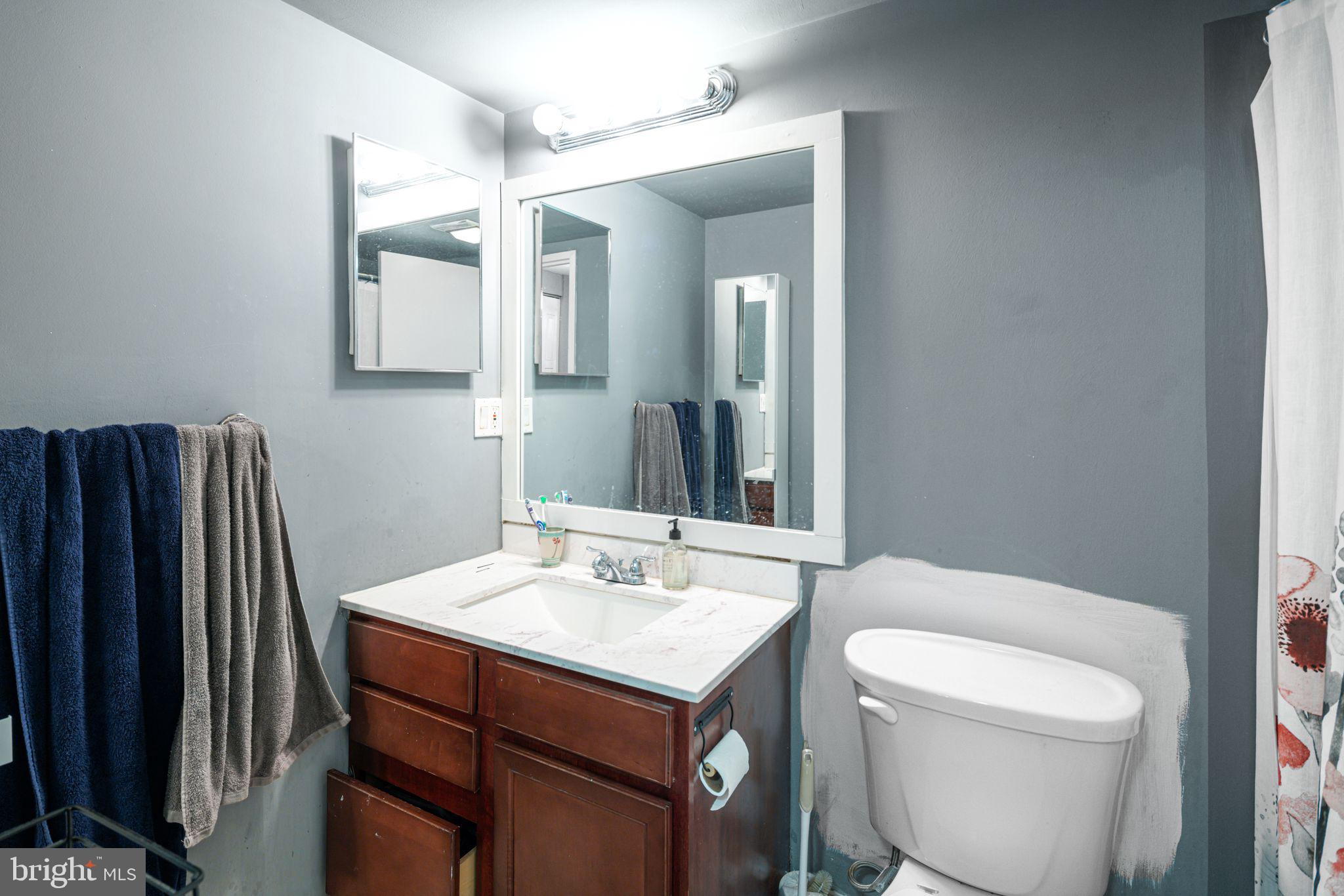 2001 HAMILTON STREET 1121