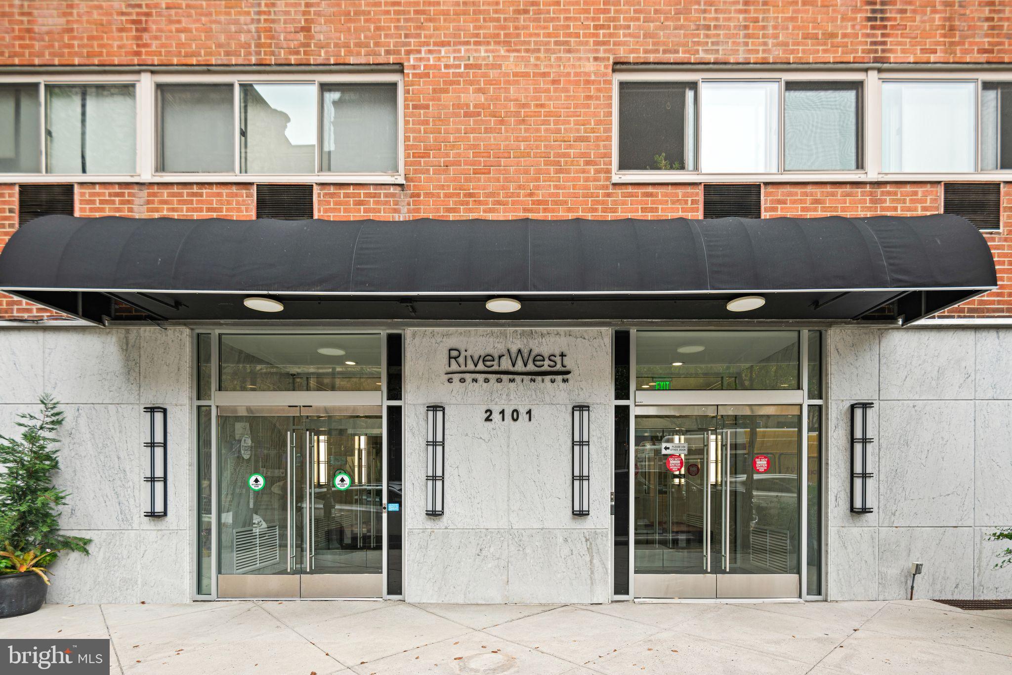 2101-17 CHESTNUT STREET 1011