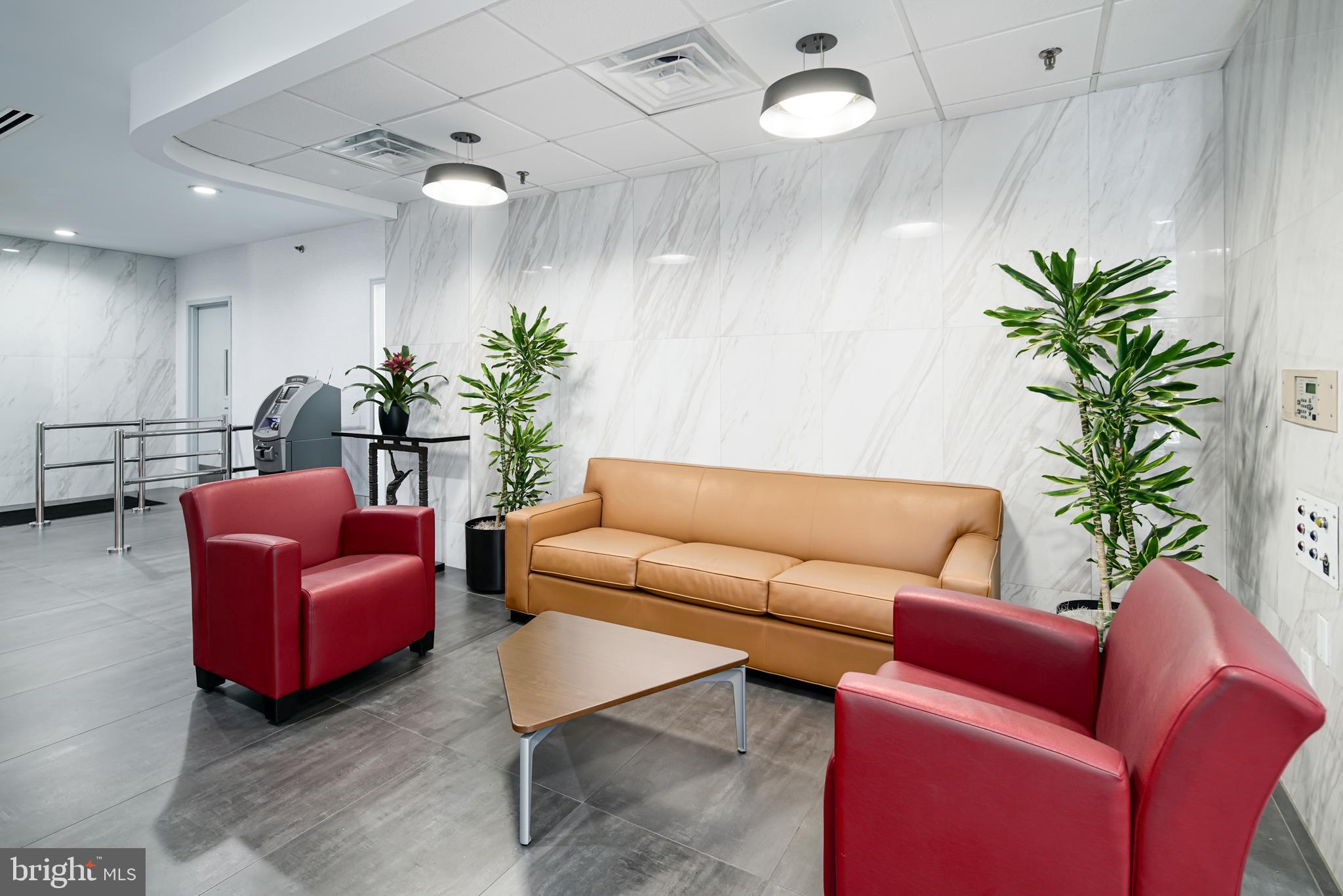 2101-17 CHESTNUT STREET 1011