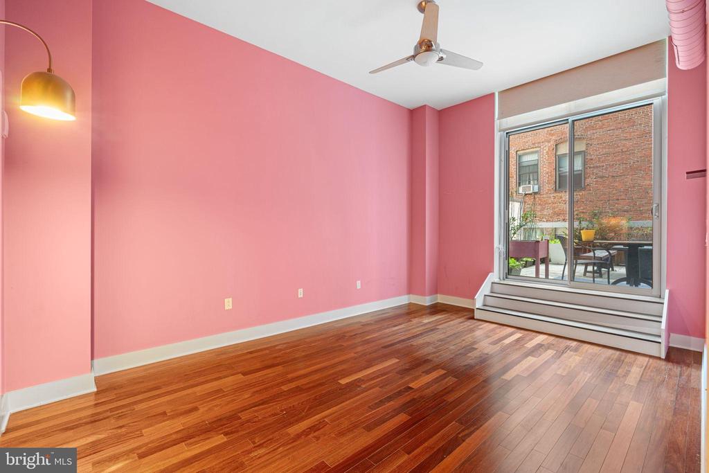 1101 LOCUST STREET 4L