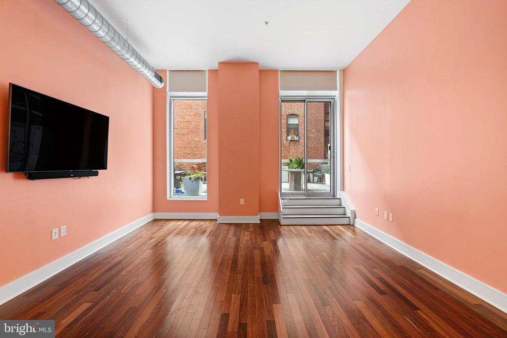 1101 LOCUST STREET 4L