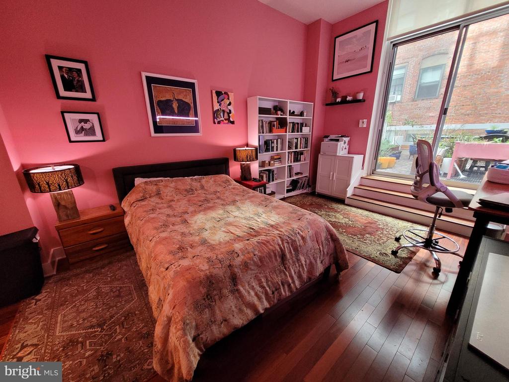 1101 LOCUST STREET 4L