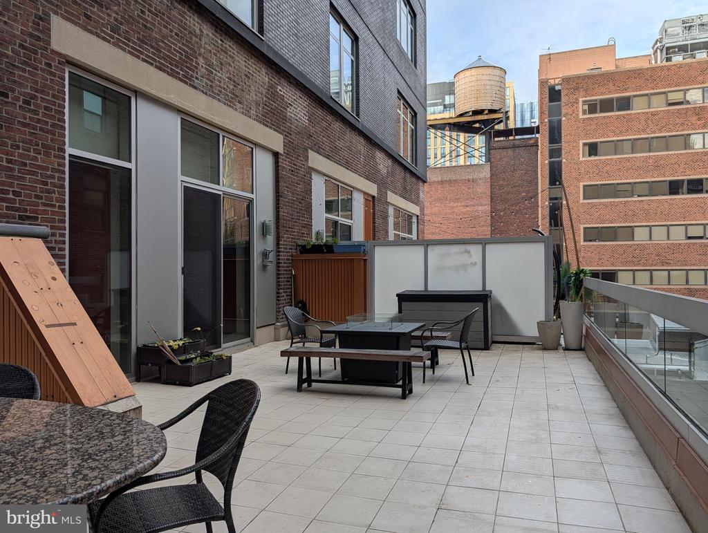1101 LOCUST STREET 4L