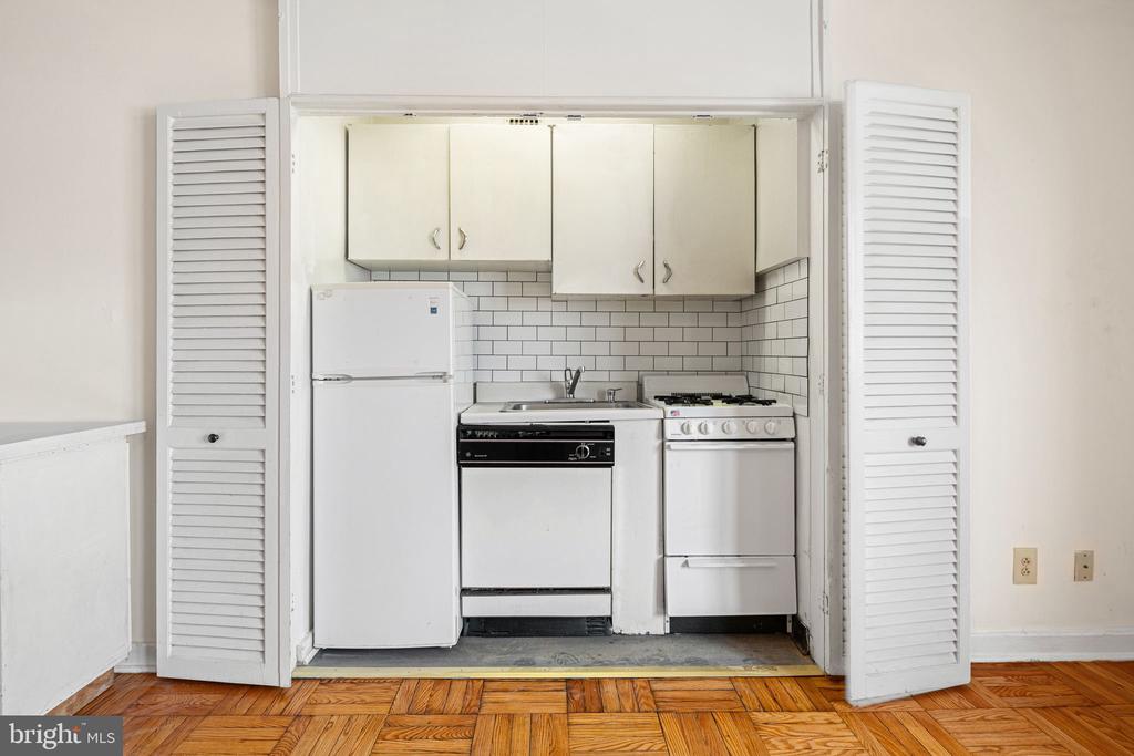 2601 PENNSYLVANIA AVENUE 00 901