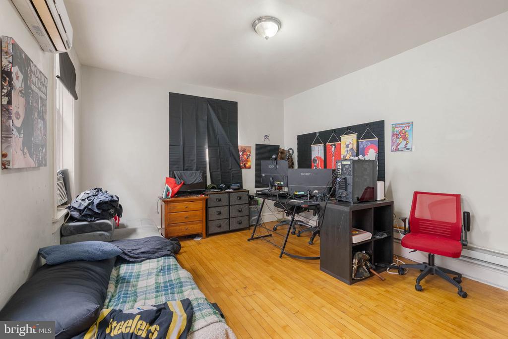 348 S 16TH STREET