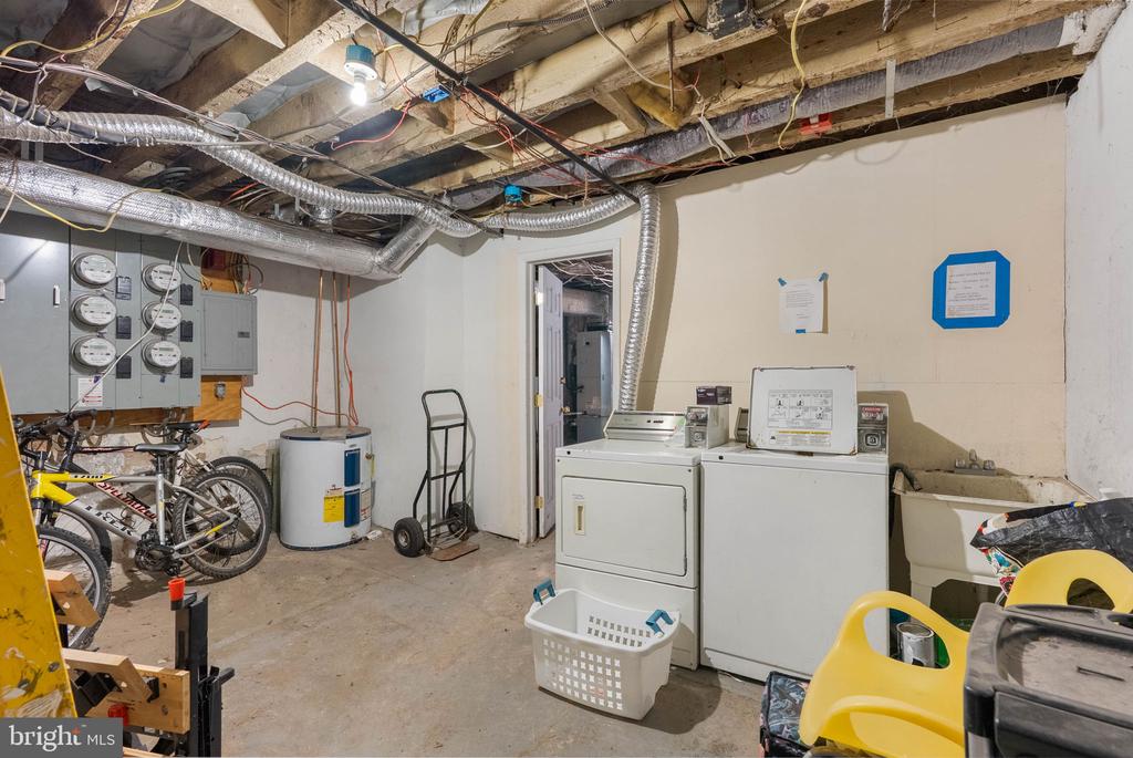 348 S 16TH STREET