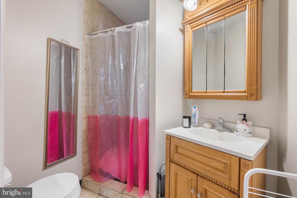 348 S 16TH STREET