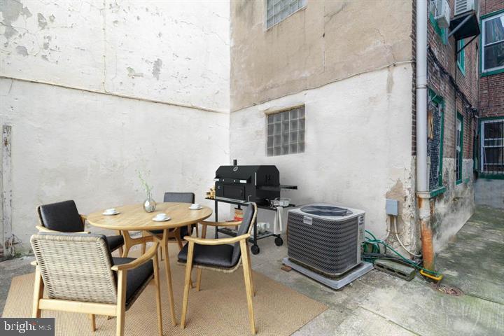 348 S 16TH STREET