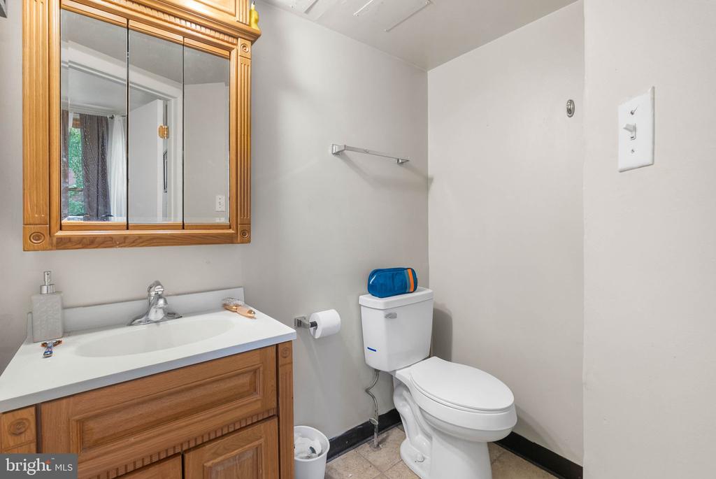 348 S 16TH STREET