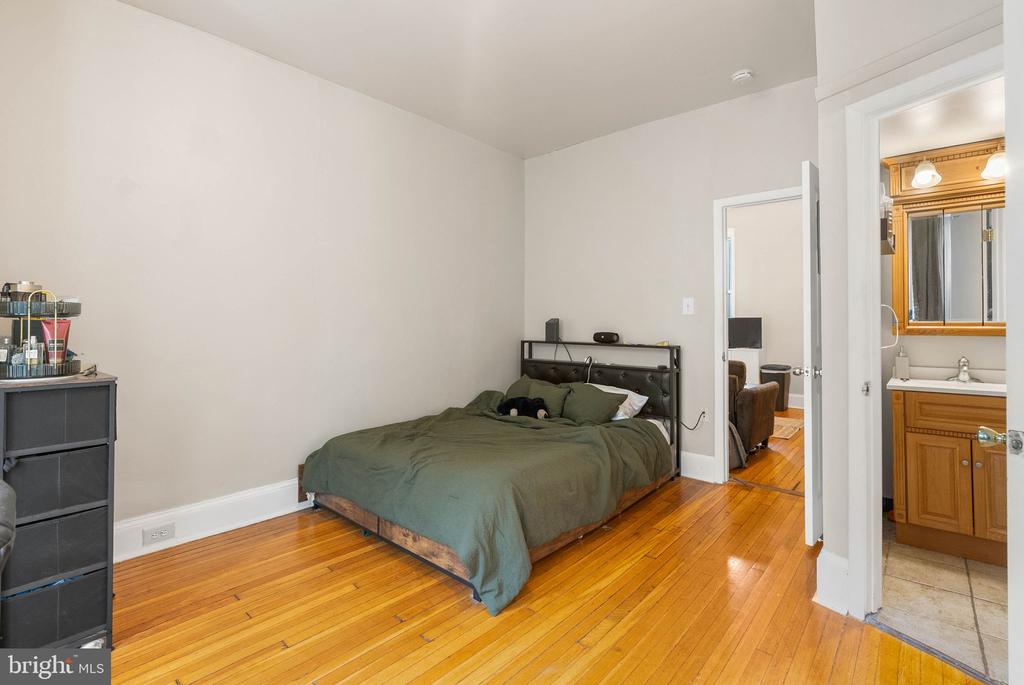 348 S 16TH STREET