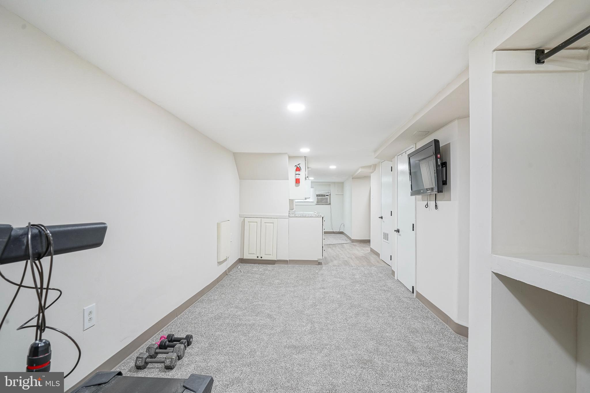 2828 S BEULAH STREET