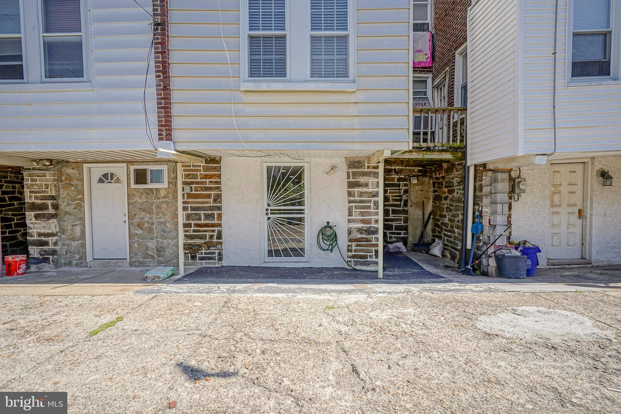 2828 S BEULAH STREET