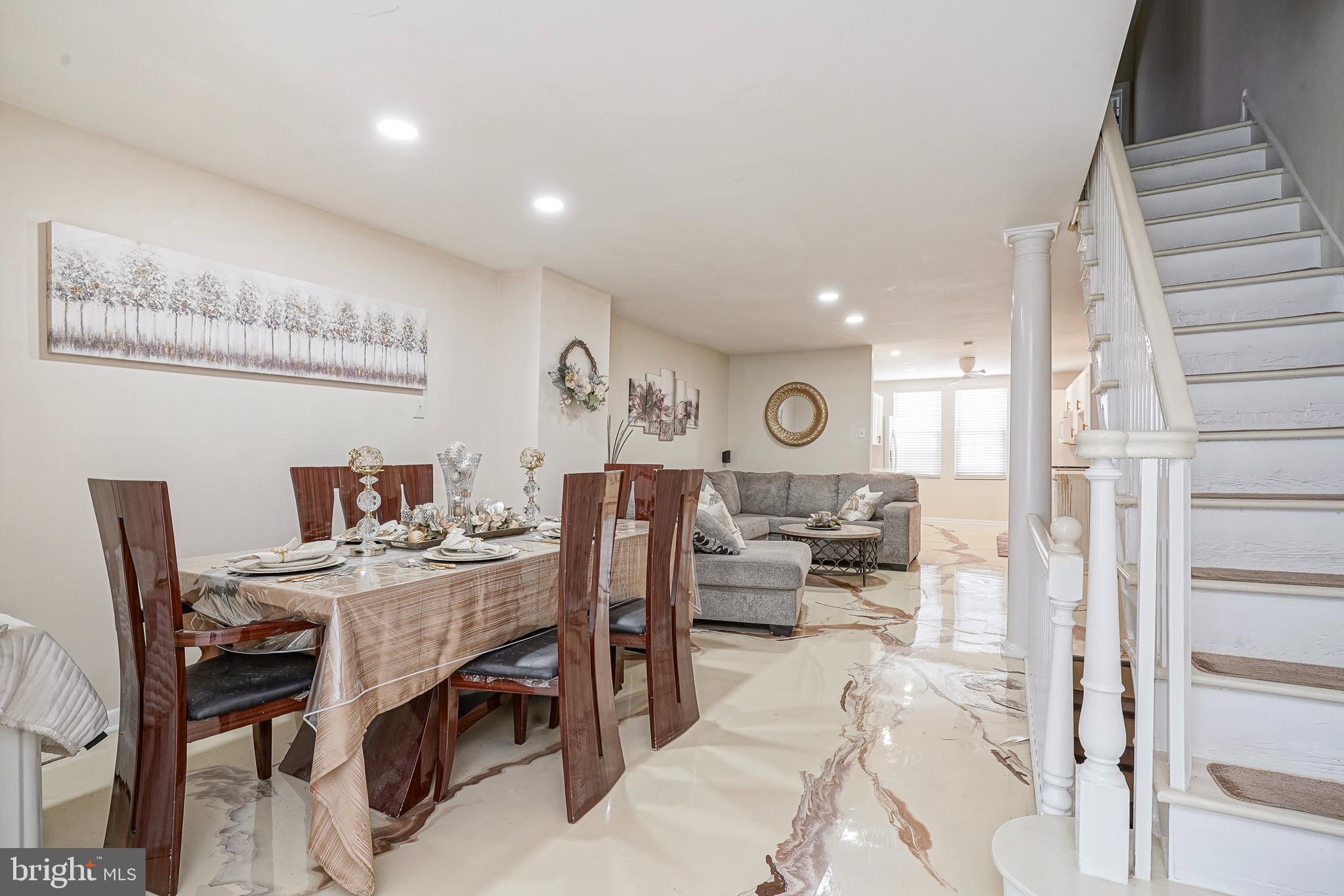 2828 S BEULAH STREET