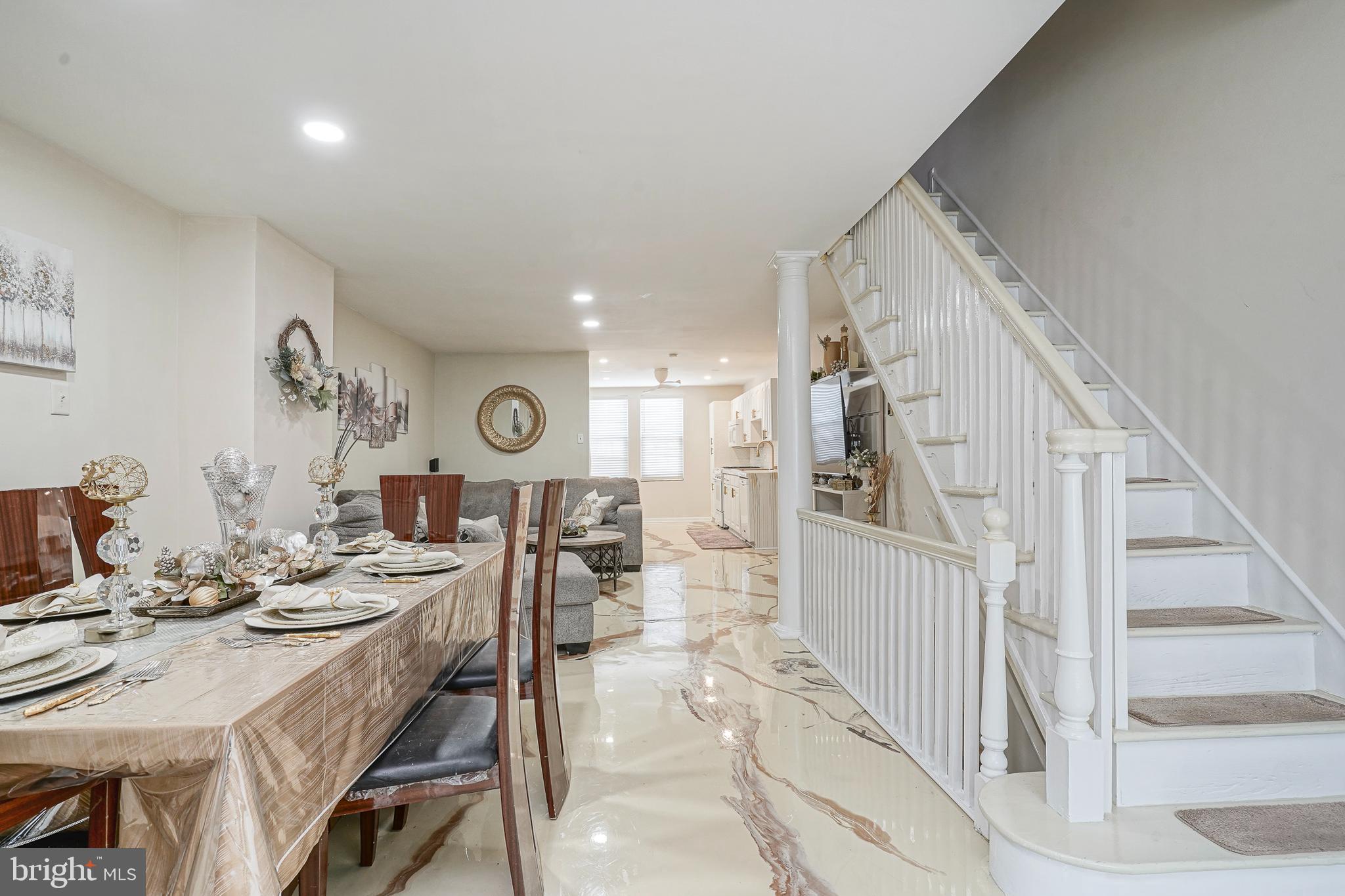 2828 S BEULAH STREET