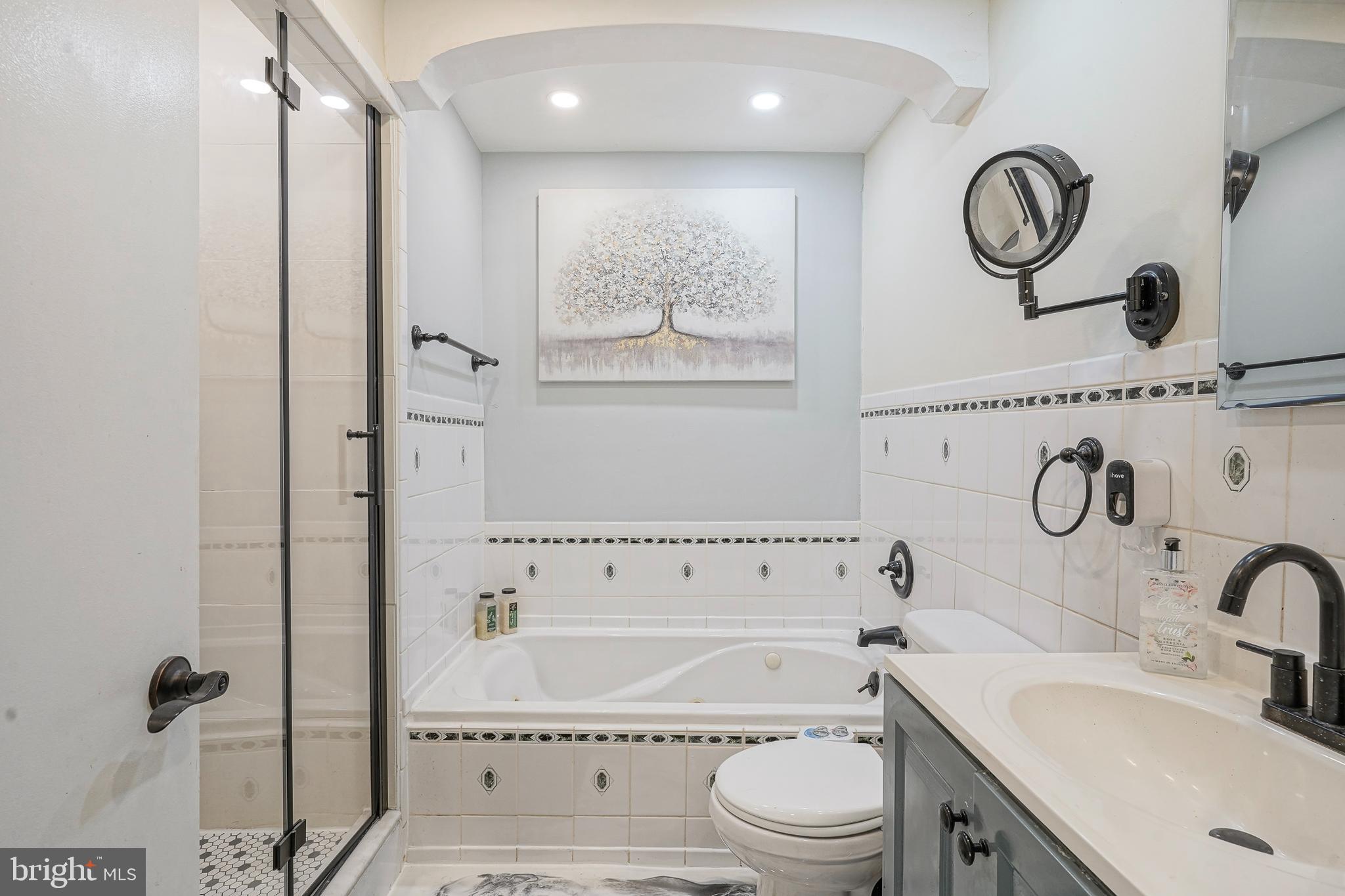 2828 S BEULAH STREET