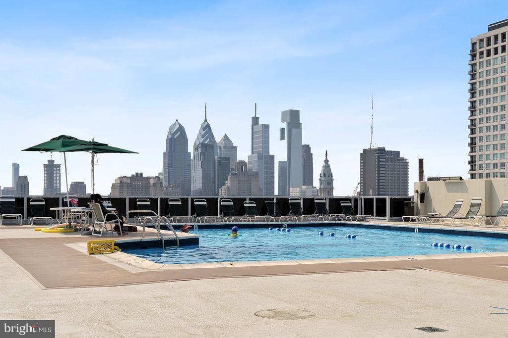 604 S WASHINGTON SQUARE 36 1015