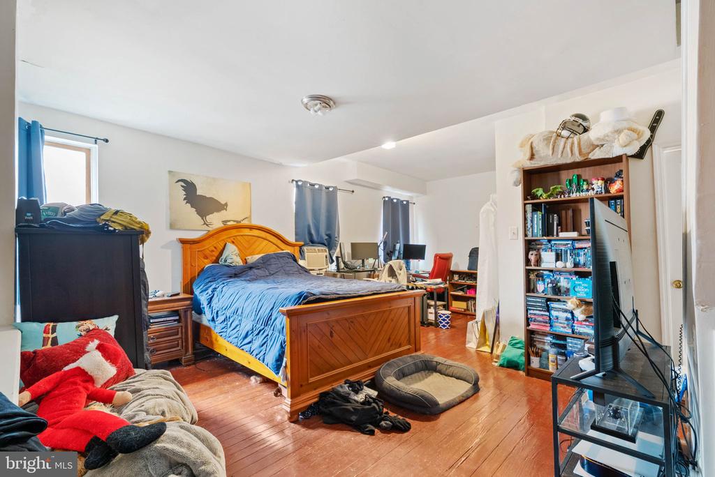 800 S 10TH STREET