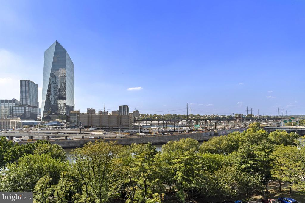 2301 CHERRY STREET 5/6F