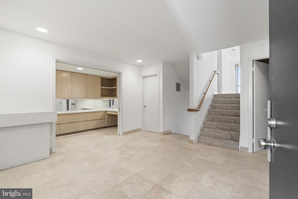 2301 CHERRY STREET 5/6F