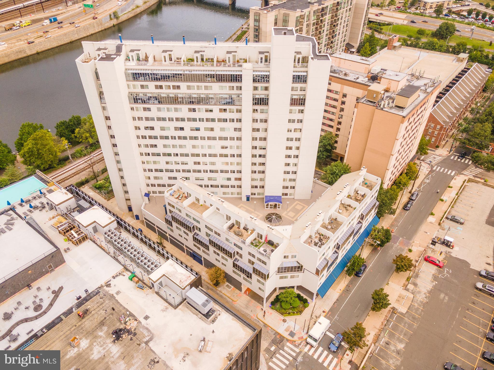 2301 CHERRY STREET 5/6F