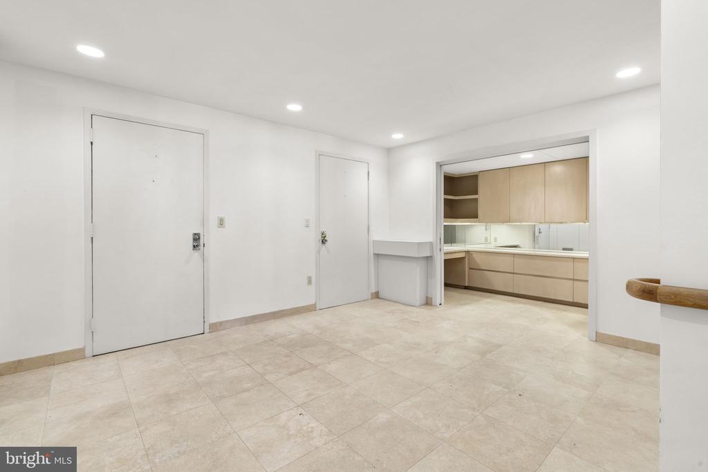 2301 CHERRY STREET 5/6F