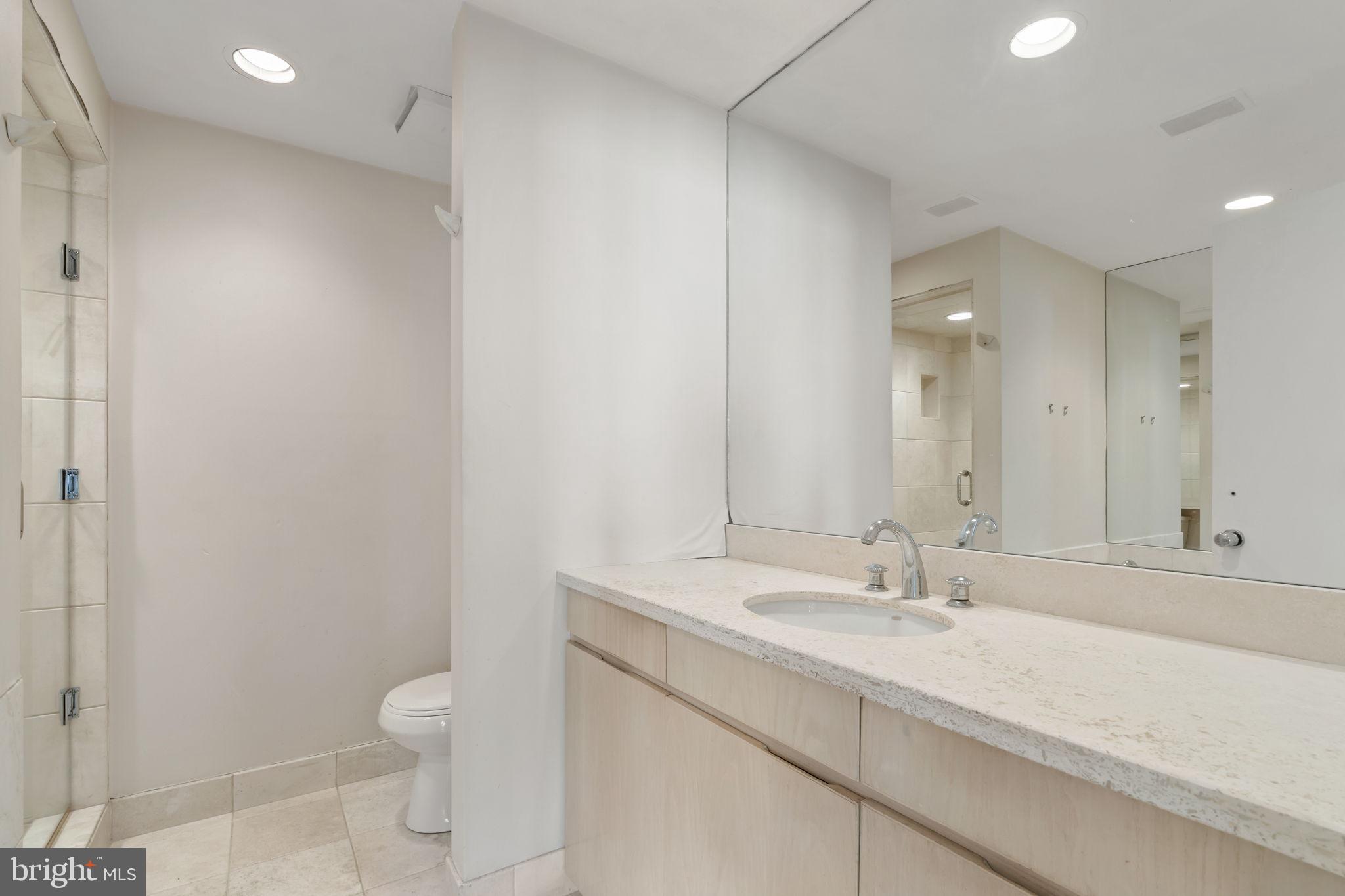 2301 CHERRY STREET 5/6F