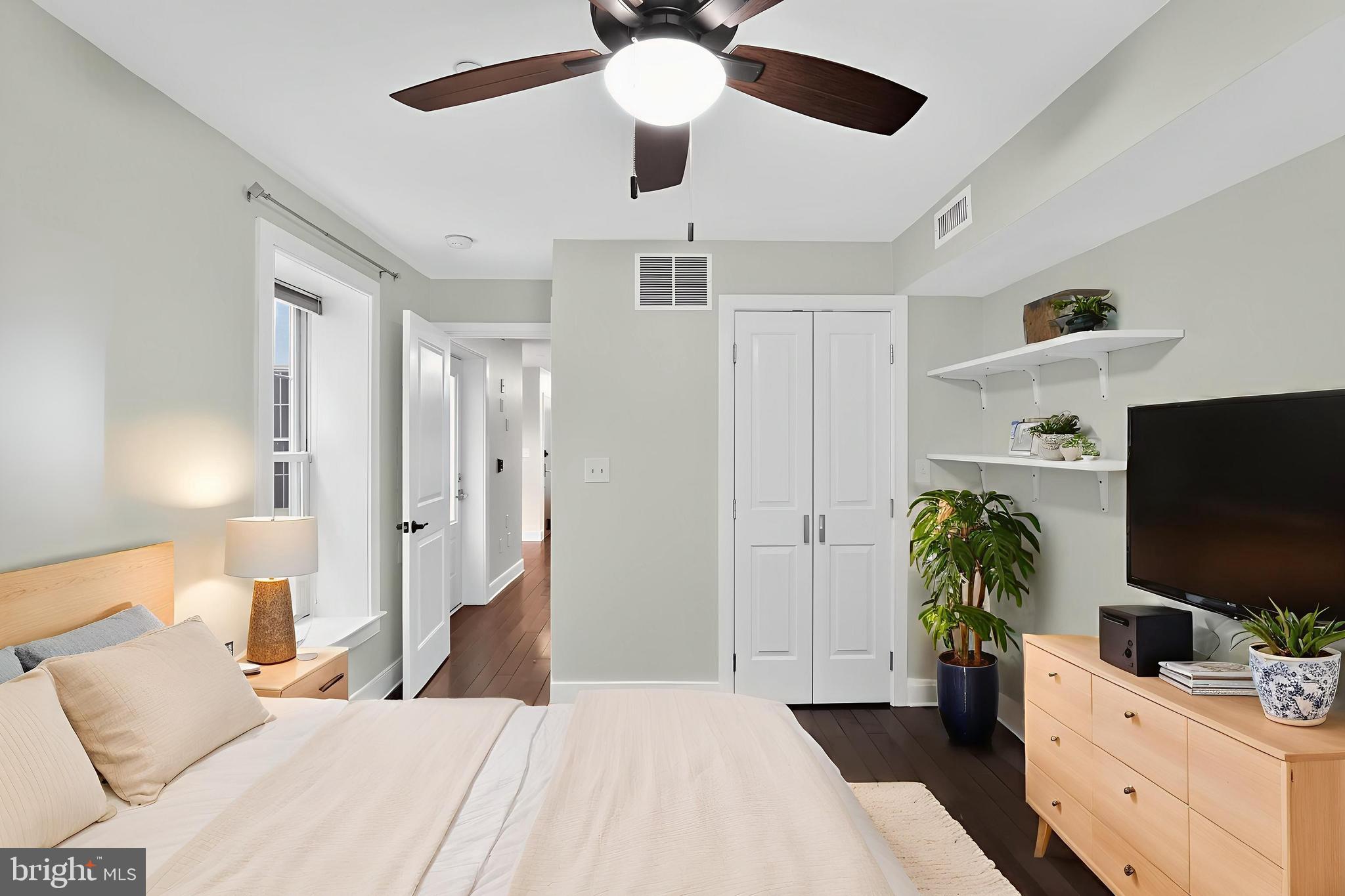 1522 RACE STREET 24 3