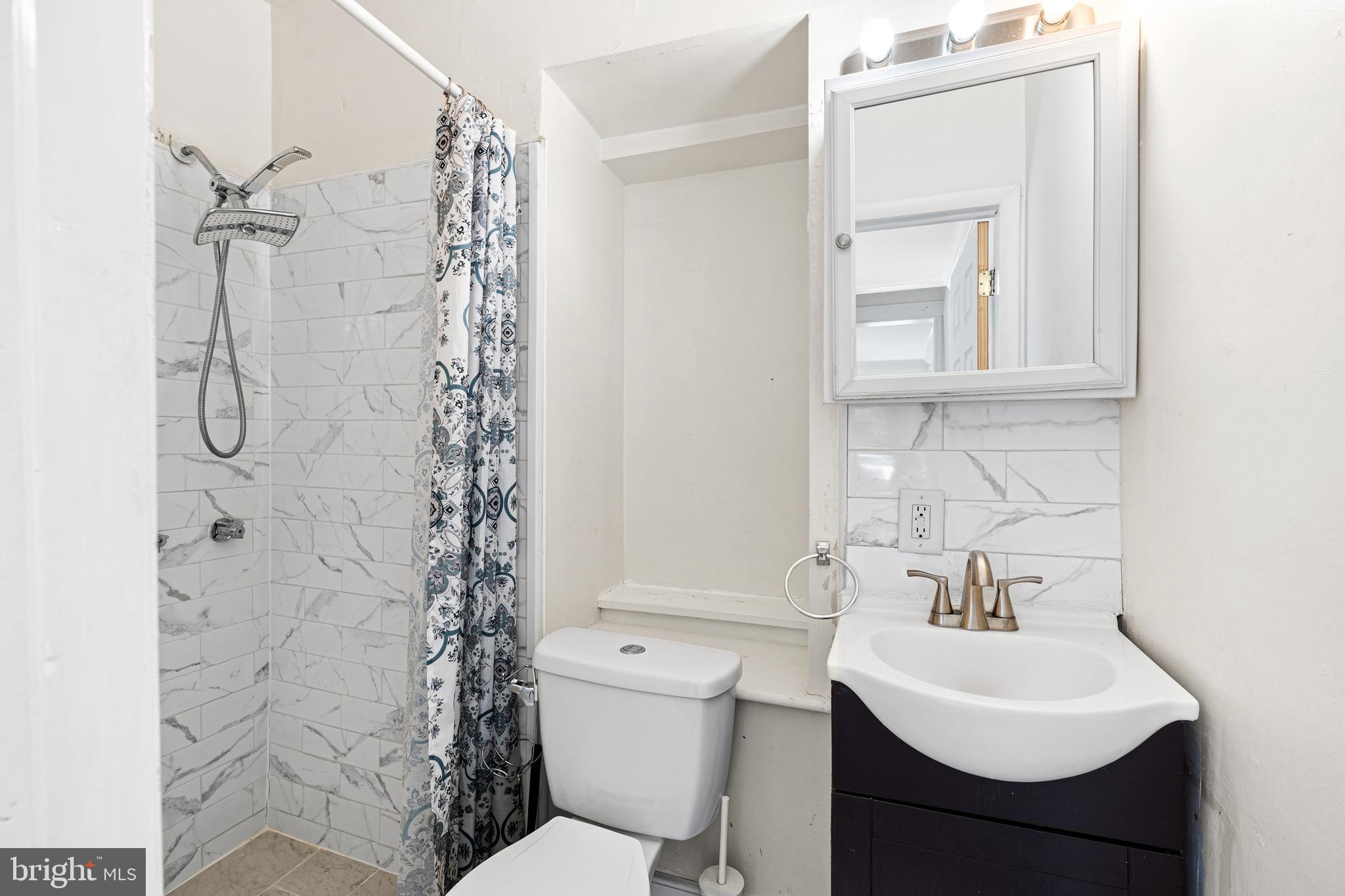 4550 SILVERWOOD STREET