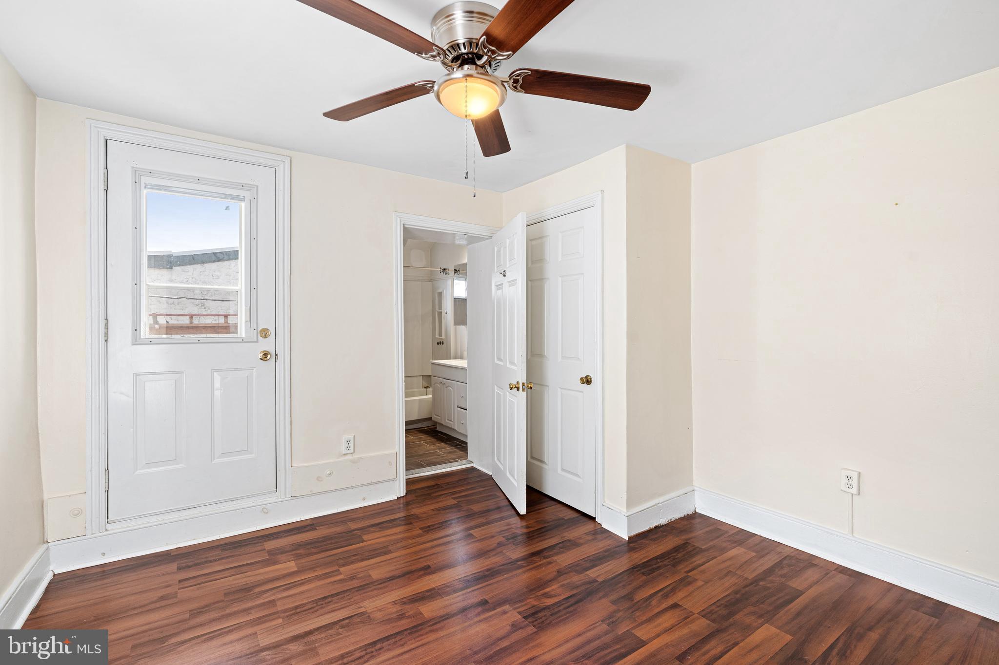 4550 SILVERWOOD STREET