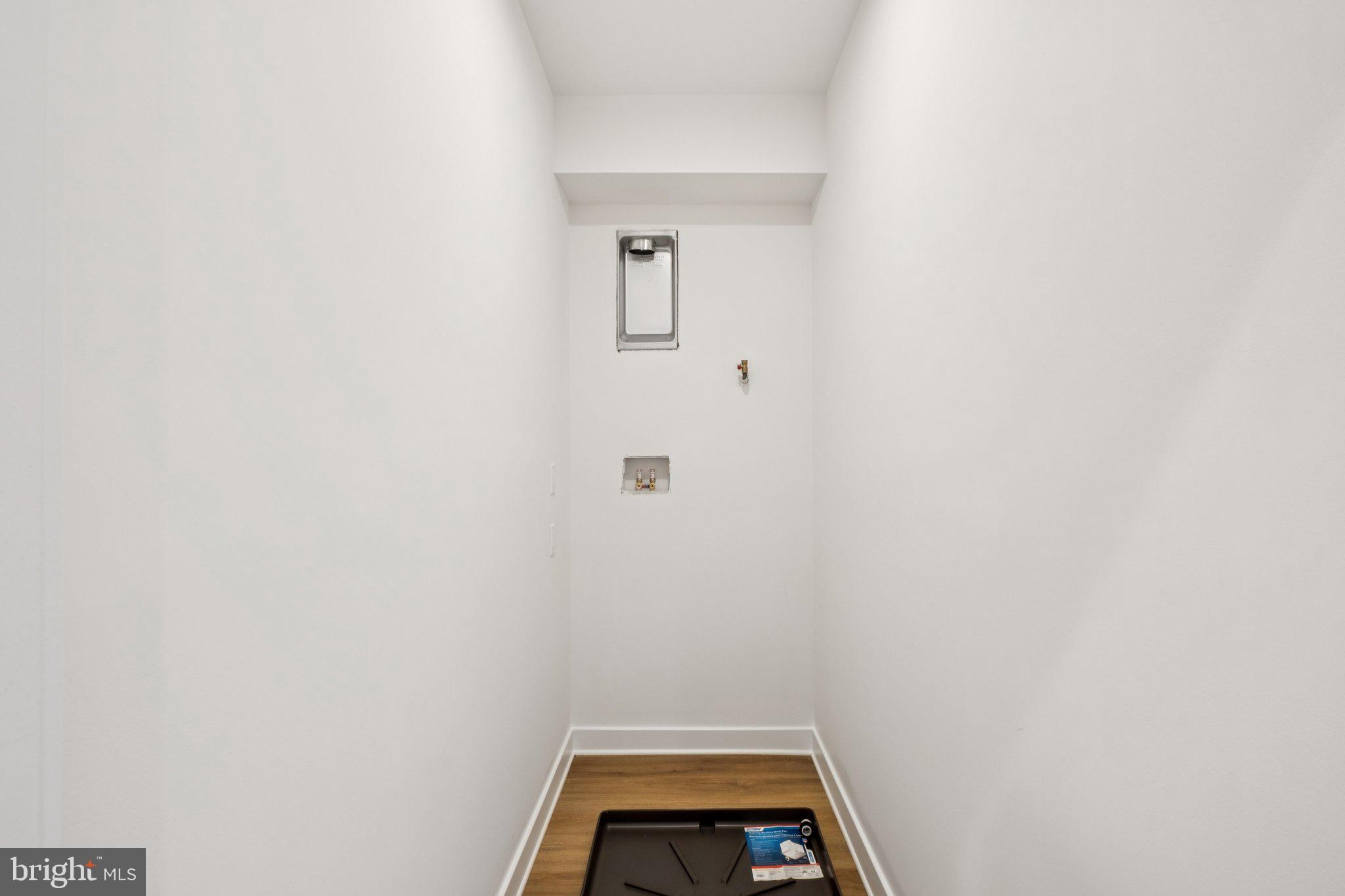 1608 N NEWKIRK STREET