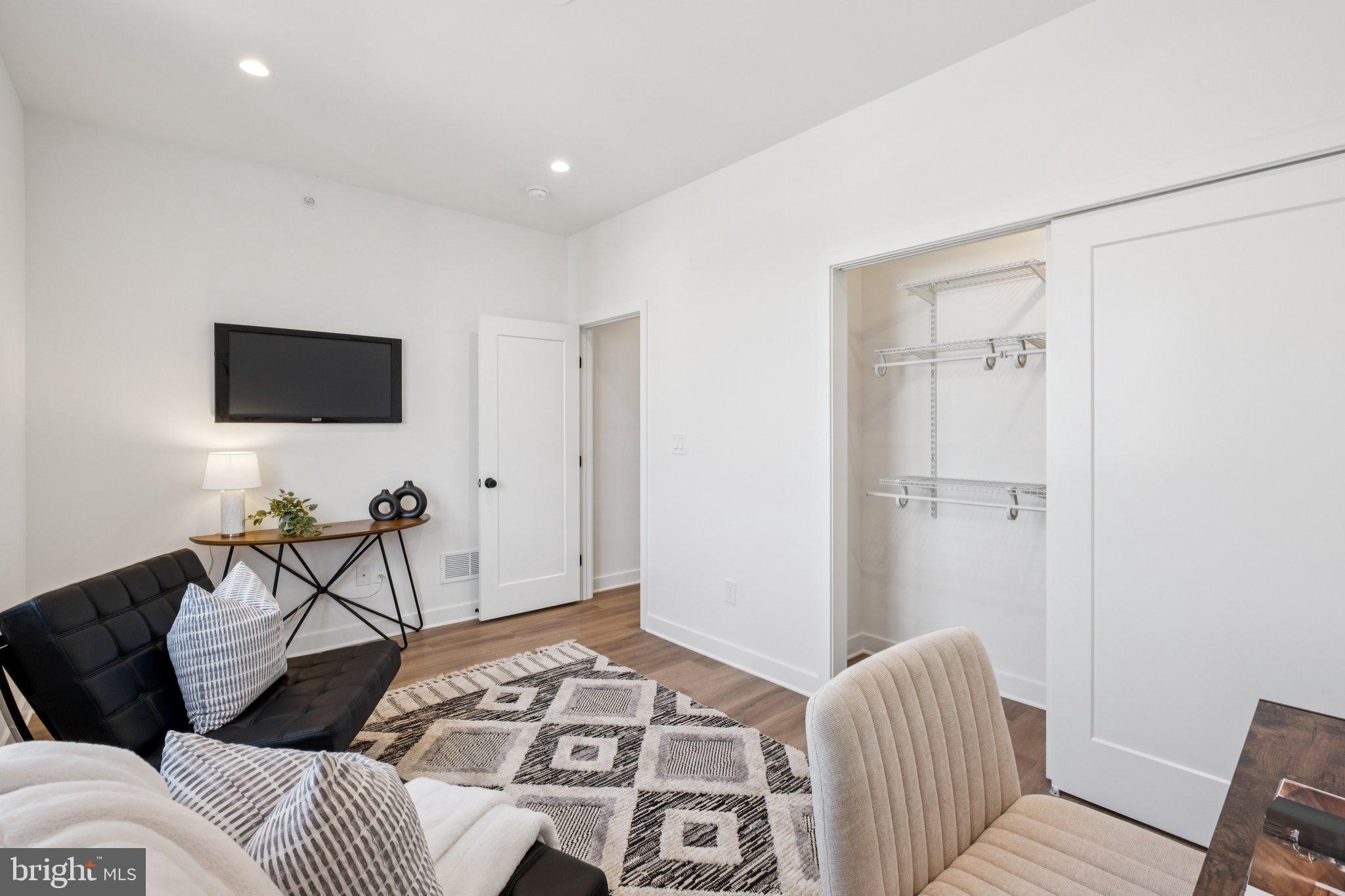 1608 N NEWKIRK STREET