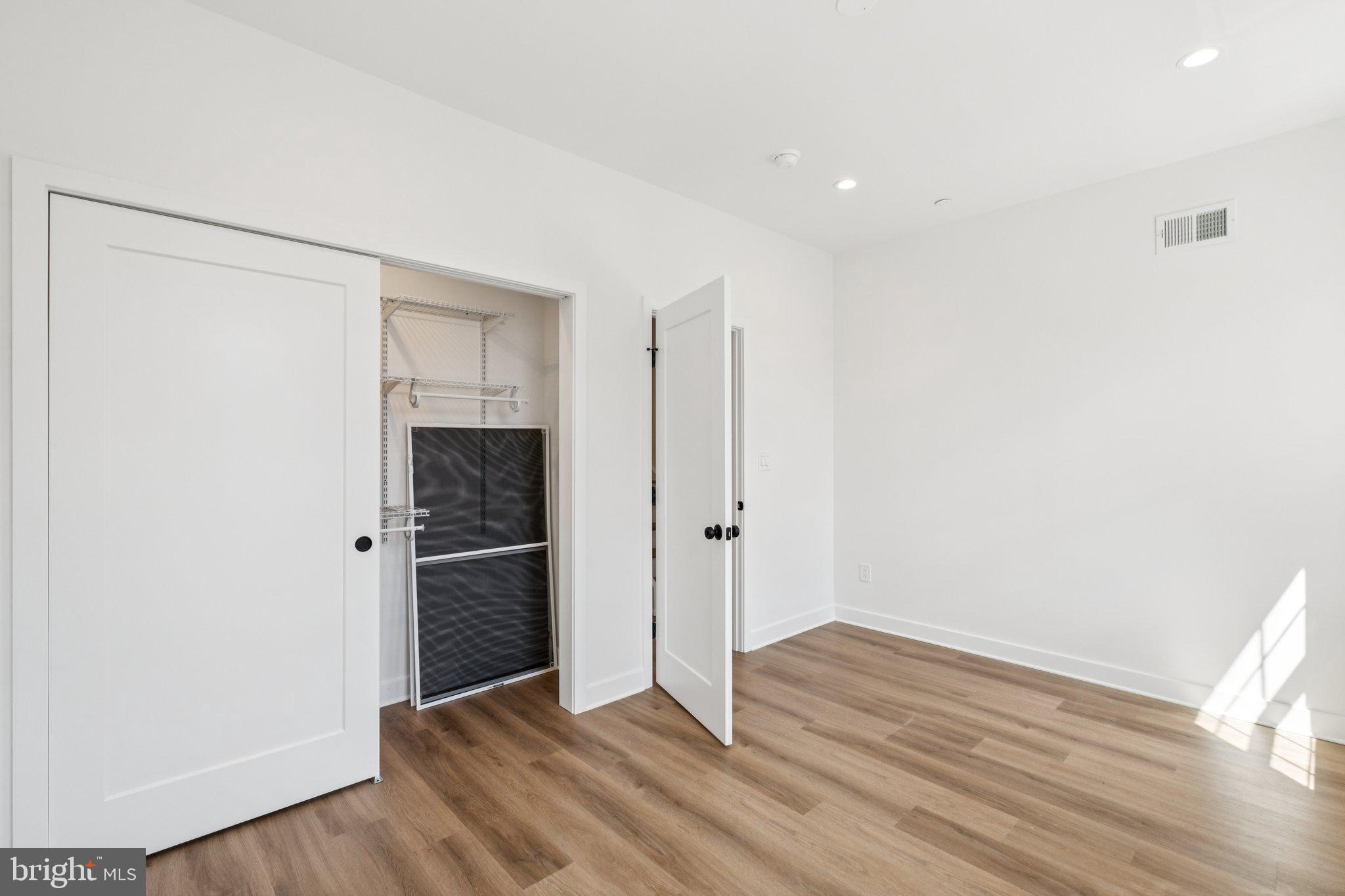 1608 N NEWKIRK STREET