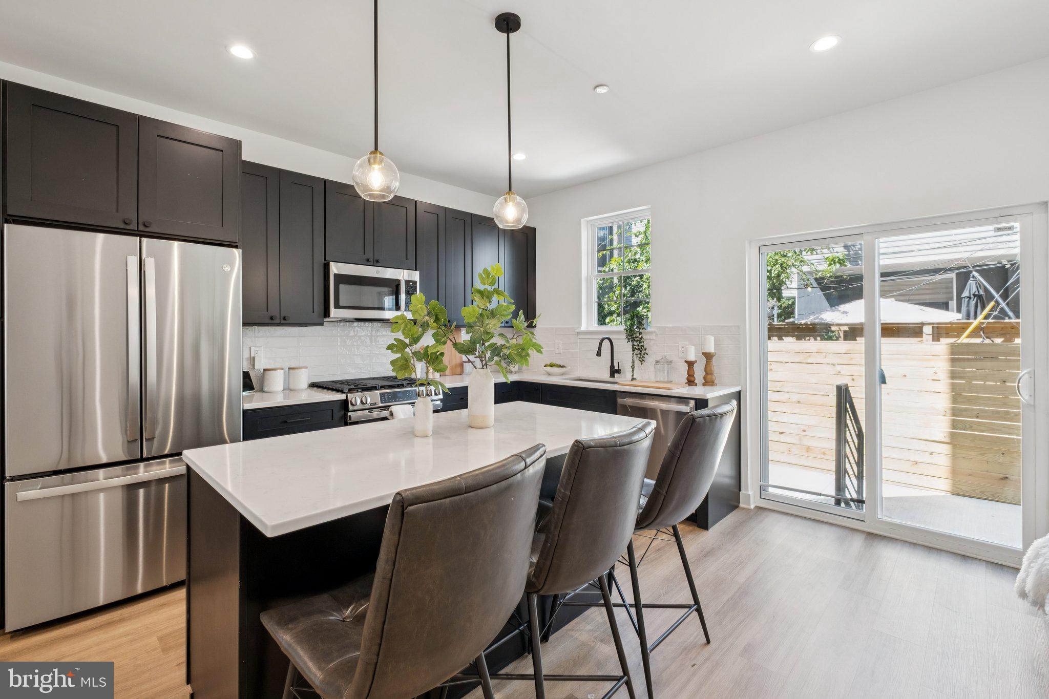 1608 N NEWKIRK STREET