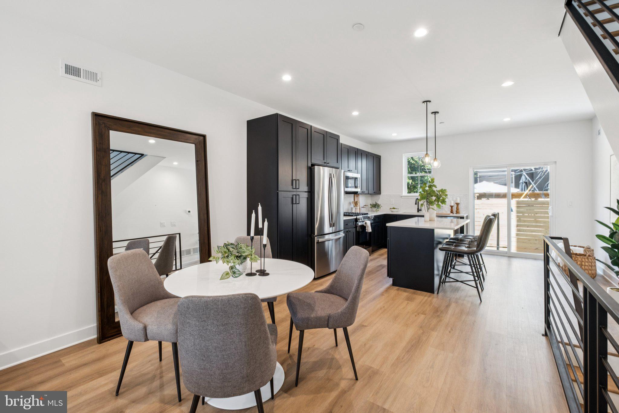 1608 N NEWKIRK STREET