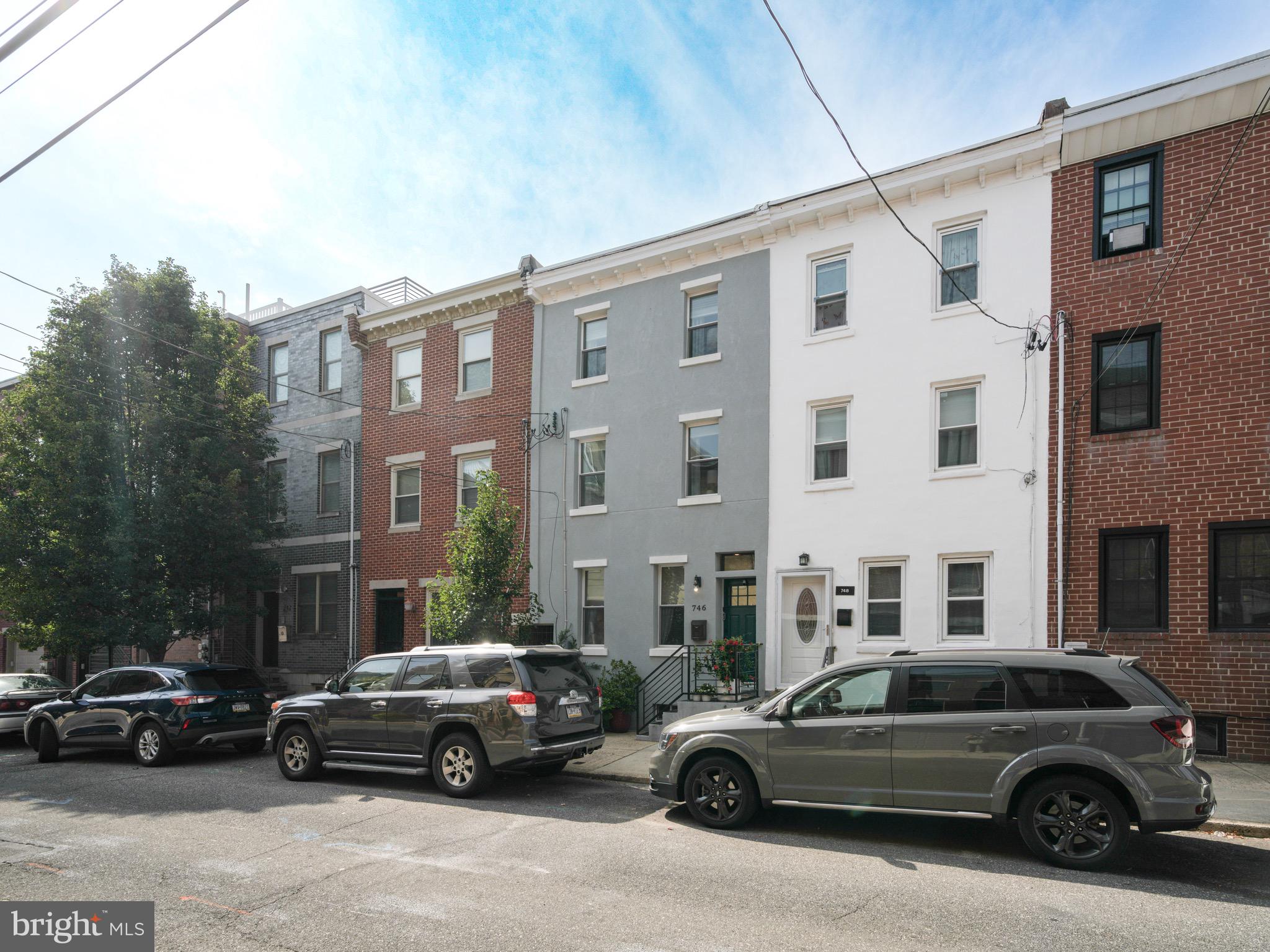 746 N UBER STREET