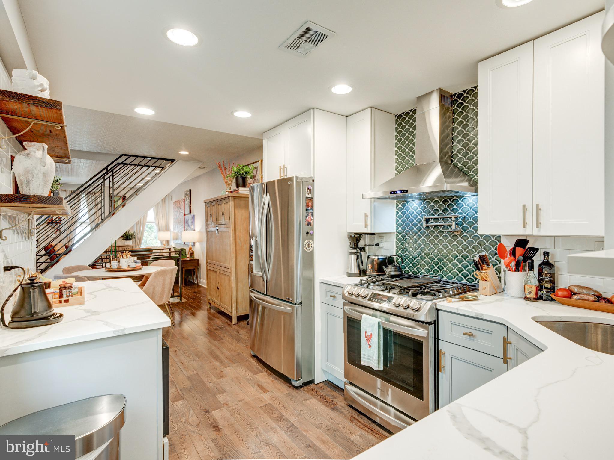 746 N UBER STREET