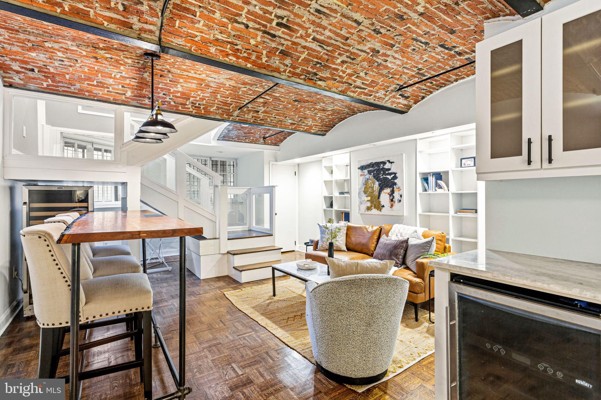 2 WILLINGS ALLEY MEWS